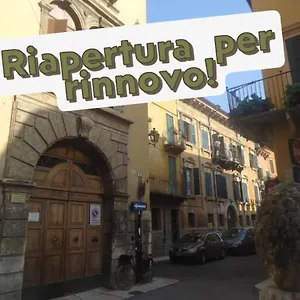 Protezione Della Giovane - Female Hostel